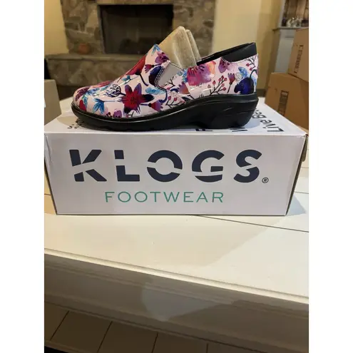 Woman's Clogs Klogs Footwear Ascent Happy Flowers Patent Size 7