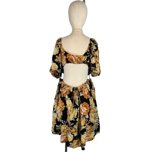 Bardot Plunge Cut out Floral Mini Dress Size Large