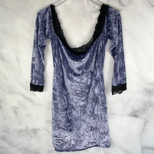 Urban Outfitters NWT  UO Kimchi Blue Ryder Velvet Lace Off the Shoulder Dress XL