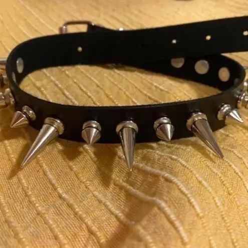 Extra Long Spike Punk Style Choker Faux Leather Unisex Women Men collar Goth Black
