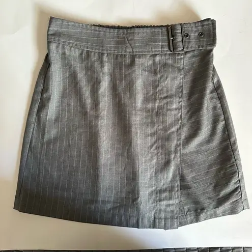 Prómesa PROMESA Pinstripe A-Line Mini Skirt Boutique Women’s size Small Gray NWT $48 Y2K