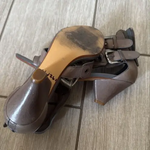 Preview International Brown Leather Buckle Strappy Kittenâ Heel Sandals 5.5