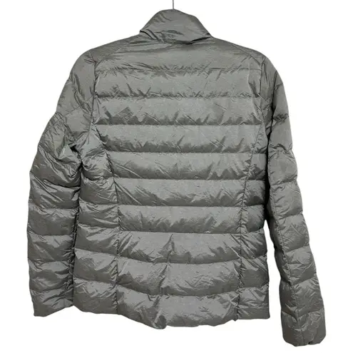 Uniqlo  Women’s Ultra Light Down Puffer in Silver - Size S