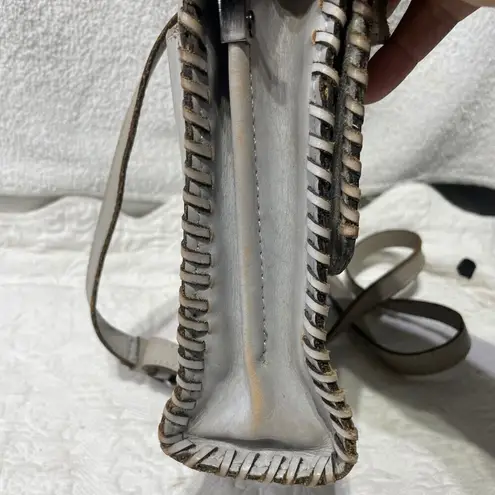 Patricia Nash Handcrafted Beige Tooled Leather Crossbody Bag Adjustable Strap - Image 6