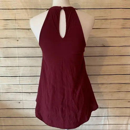 Shilla The Label Halter Top With Keyhole Back