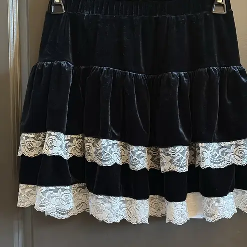 Cider Black and White Tiered Skater Mini Skirt