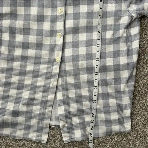 Teddi Vintage Blue Gray and White Checkered Button