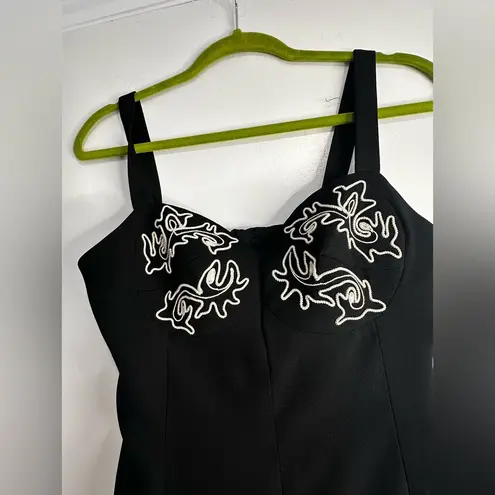 Sharagano of France XS Black Sheath Gown. Embroidered Bust. Low Slit.