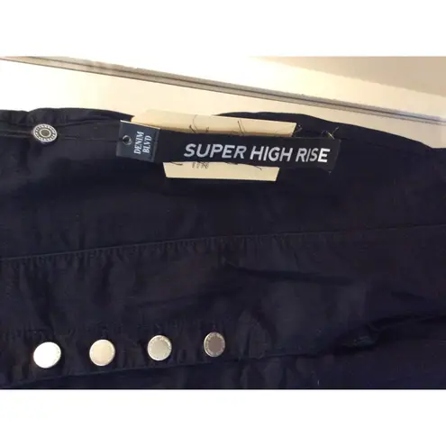 Denim Blvd New NWT High Waist Button Fly Skinny Frayed Hem jeans Size 9