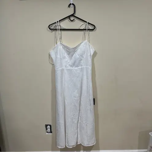 NWT Lulu's White Floral Jacquard Bustier Tie