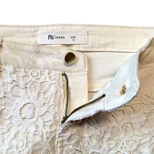 JW Cream Colored Denim Shorts Size undefined