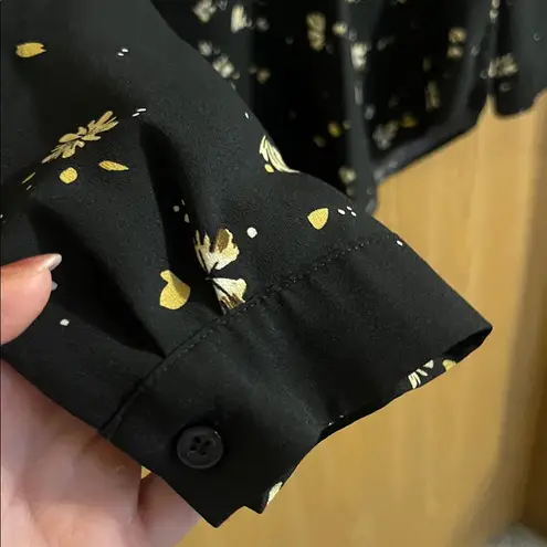 Hilary Radley Womens Black Floral Long Sleeve Tunic Top NWOT Medium