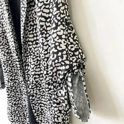 VICI  Resilient Leopard Blazer Medium EUC