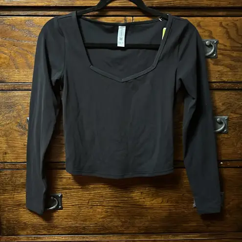 All In Motion NWT!  Women's Everyday Soft Long Sleeve Top 15-18”