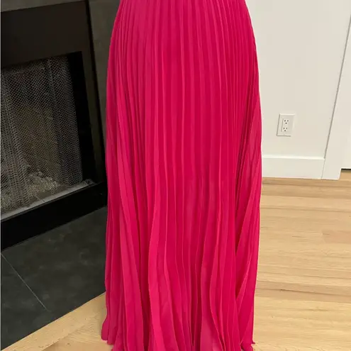 Bebe  Fuscia Pink Pleated Flowing Maxi Dress