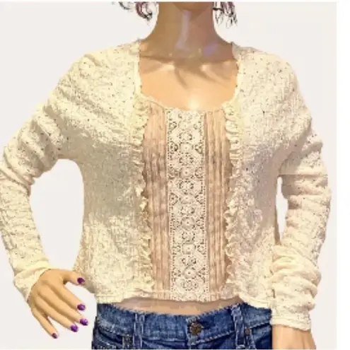 Free People  - Vintage French lace slightly cropped oversized small long sleeve
