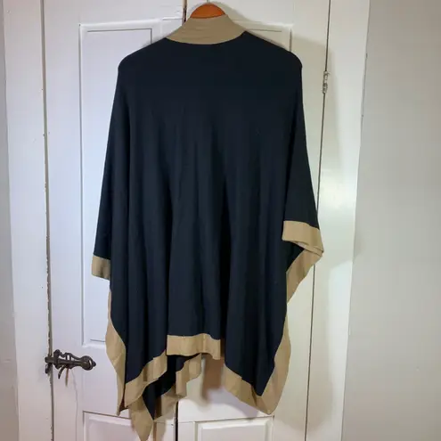 JONES NEW YORK SIGNATURE Black Tan Buttons Poncho Cape One Size Sophisticated