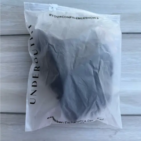 Underoutfit Comfort Shaping Bra Black Large NWT IN PACKAGE