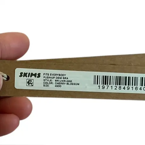 SKIMS Fits Everybody Push Up Cherry Blossom