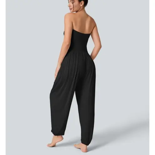 Halara NWT Tube Top Style Side Pocket Jumpsuit SIZE S. Haram style. Stretchy!