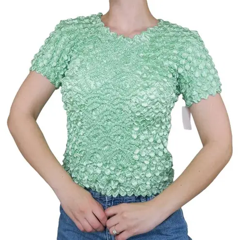 Vintage 90s Pale Green Print Coin Bubble Popcorn Shirt Size M