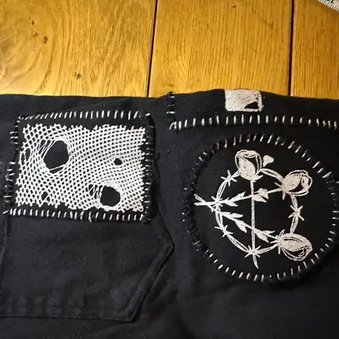 Current Mood Dolls Kill Stitch Lace-Up Patchwork Jeans black stretch denim s