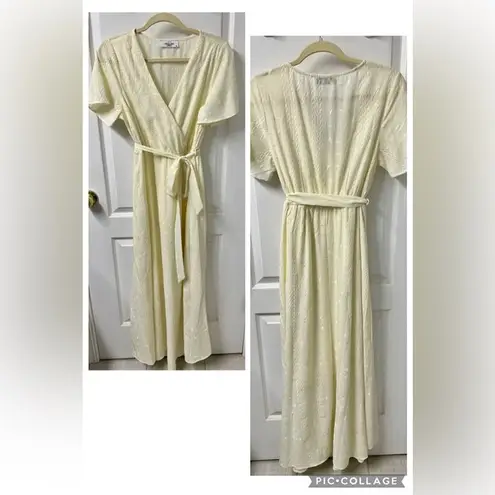 Carly Jean Los Angeles NWOT Embroidered Butter Yellow Ivory Wrap Dress Size XL