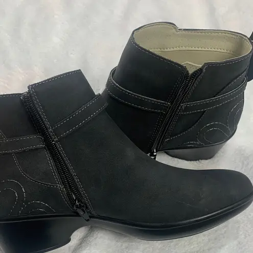 Jbu  Women's 8.5 M Charcoal Ankle Booties new gray zipper embroidered - Image 9