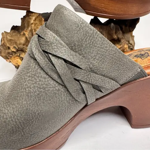 BOC BORN CONCEPT Clogs Sz 7M Grey Faux Suede Block Heel Slip On Shoes Gray