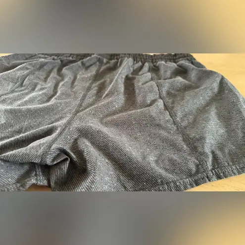 Vuori Clementine Short MEASUREMENTS . FLAWED