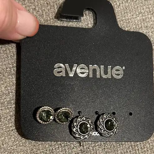 Avenue  Green and Silver Earring Set with a hint of green in the stone NWT