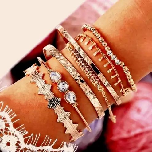 Boutique NEW Solid Gold Plated 7 pc Boho Stacking Bracelet Set