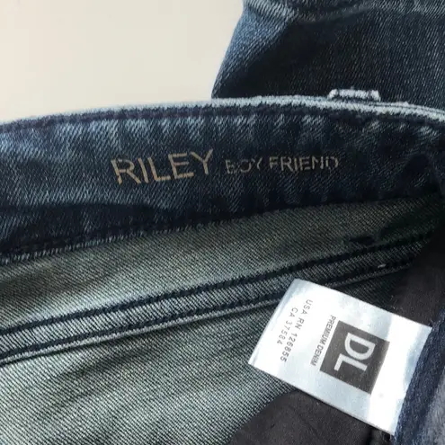 DL1961 Women’s Dark Wash Mid Rise Distressed Riley Boyfriend Jeans *altered