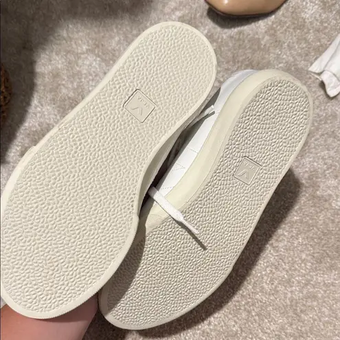 VEJA NWOT esplar white Leather Sneakers