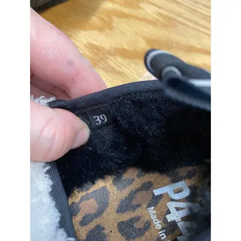 P448 Laby Comfort Shoes Women's 8 White Black Faux Fur Slip On Round Toe S13