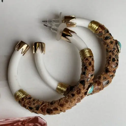 Turquoise Stone & Leopard Print Hoop Earrings With Gold Accents White