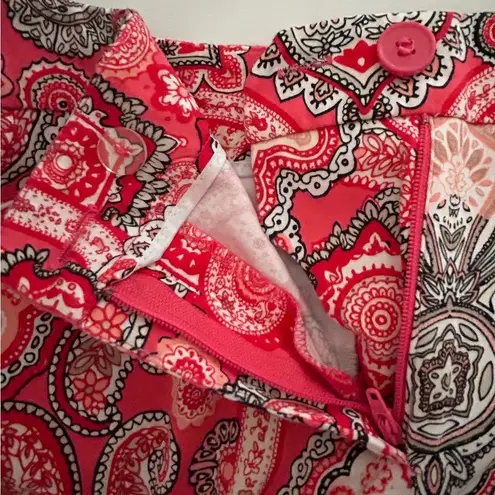 New York And Company Paisley Cropped Pants Red Black White Size 8