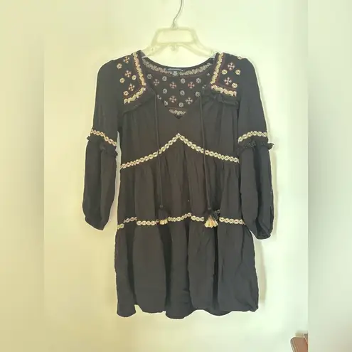 American Eagle  black embroidered long sleeve dress size XS