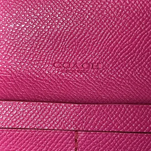 Coach  WALLET IN PEBBLE LEATHER IN PINK (F56488)