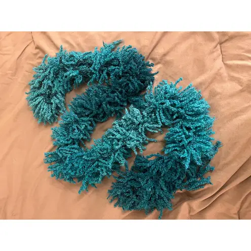 Warm & Stylish Blue Ombre Handknit Scarf