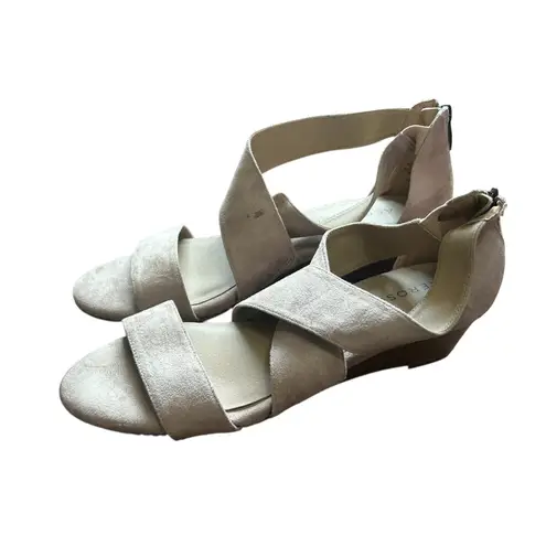 Aerosoles Women's Beige Faux Suede Gladiator Strappy Wedge Heel Sandals size 9