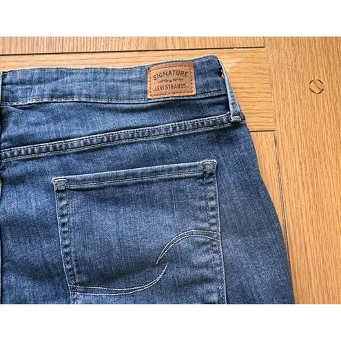 Levis Signature Size 36 Unisex Blue Denim Bermuda Shorts Frayed Hem