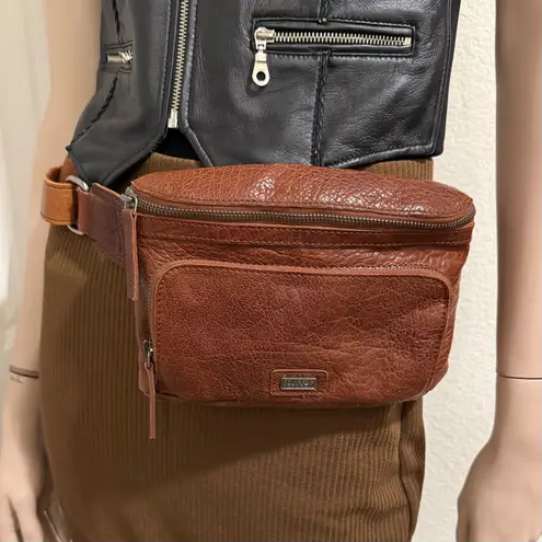 SPIKES & SPARROW Oregon Brandy Cognac Genuine Leather Waist Hip Bag Fanny Pack Brown