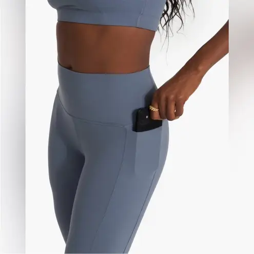 Vuori  studio pocket legging in azure Blue High-Waisted Leggings
