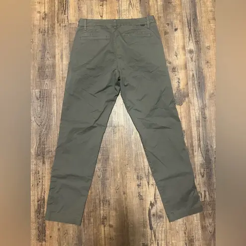 Dockers Green Slim Ankle Cropped Pants from the Waterless Collection