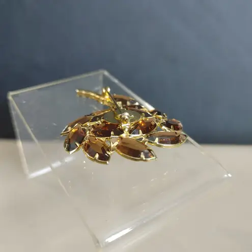 Brooch Amber Marquise Round Rhinestones Vintage Gold Tone Floral Clear Prong Set