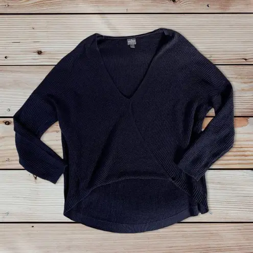 New York & Company Low Cut Knit Navy Sweater Size Medium Blue