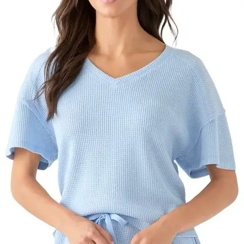 Olive & Oak Baby Blue Short Sleeve Waffle Knit V-Neck T-Shirt