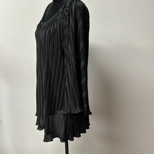 kim rogers  Pleated Tunic Top Black Round Neck Semi Sheer Plus Size 1X Workwear