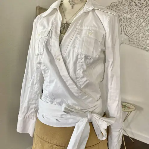 Diane Von Furstenberg  Elegant Preppy Coquette White Cotton Wrap Blouse 6 / S